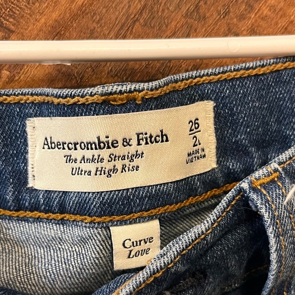 Abercrombie and fitch Womens distressed curve love the ankle straight high rise - Picture 2 of 5